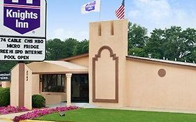 Knights Inn - Tucker